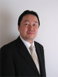 辻川　佳男